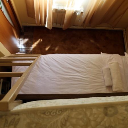 יירבאן Magnolia Hostel מראה חיצוני תמונה