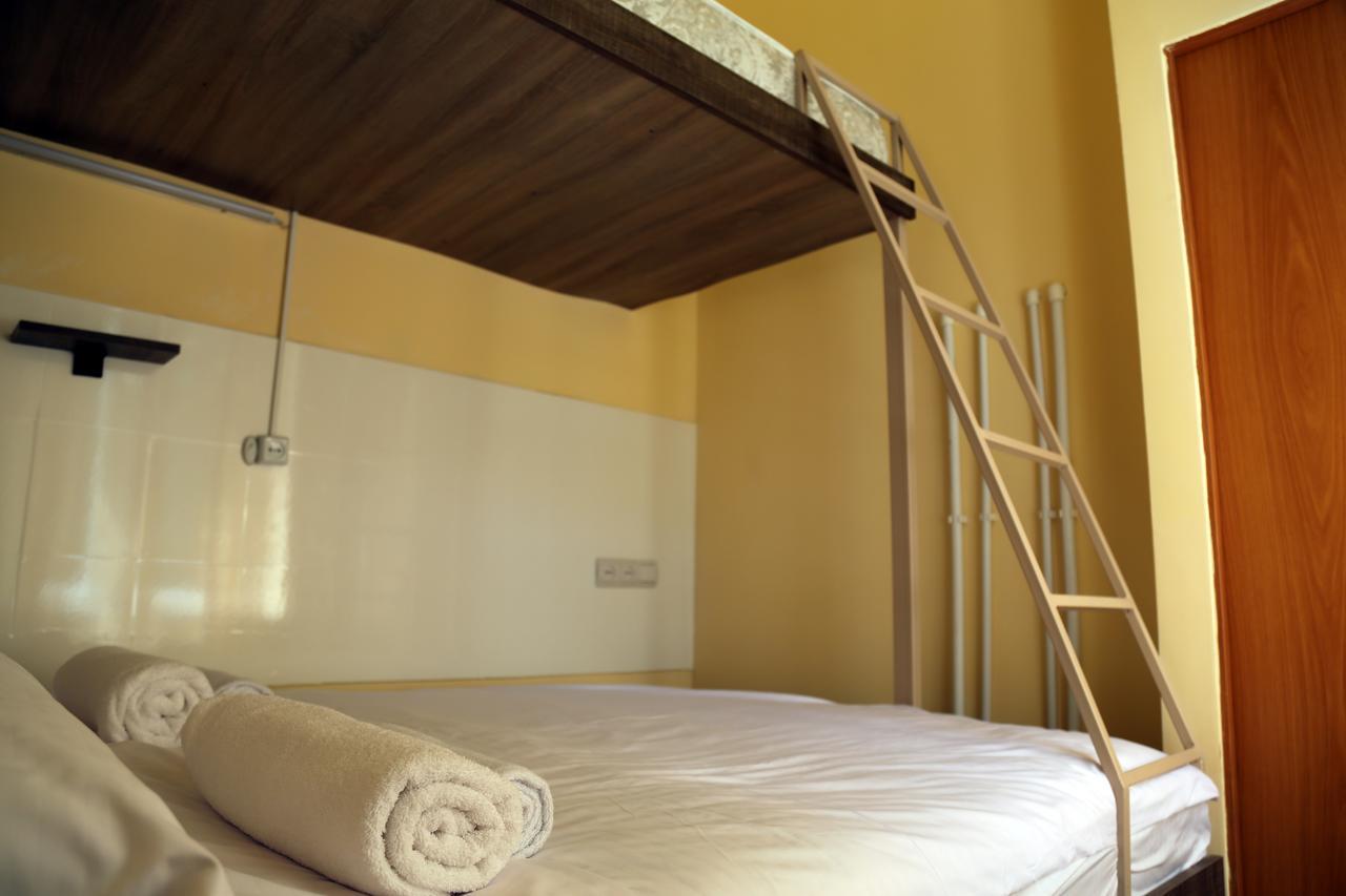 יירבאן Magnolia Hostel מראה חיצוני תמונה