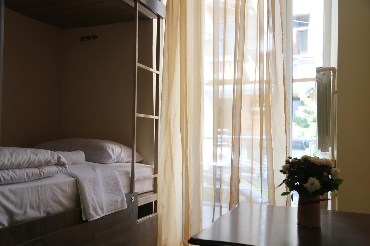 יירבאן Magnolia Hostel מראה חיצוני תמונה