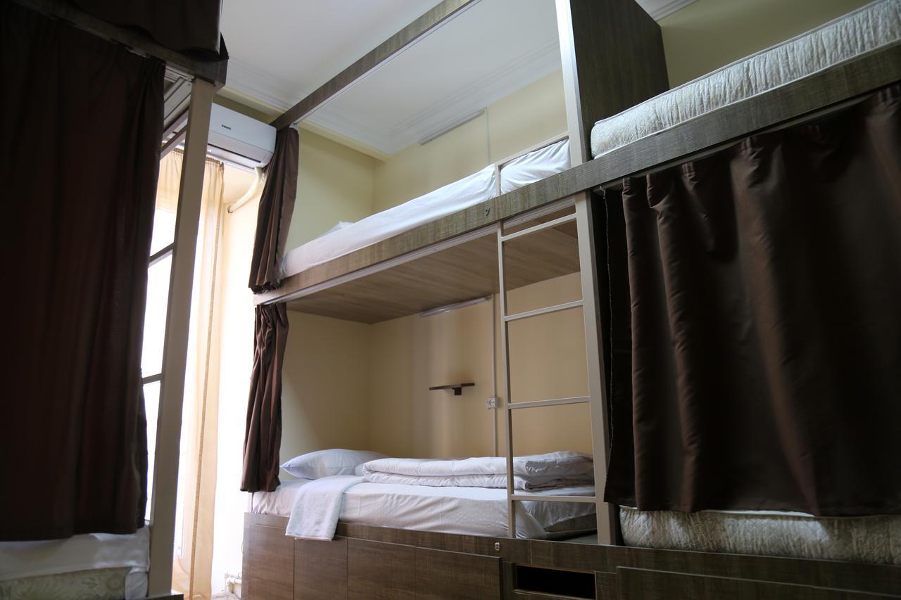 יירבאן Magnolia Hostel מראה חיצוני תמונה