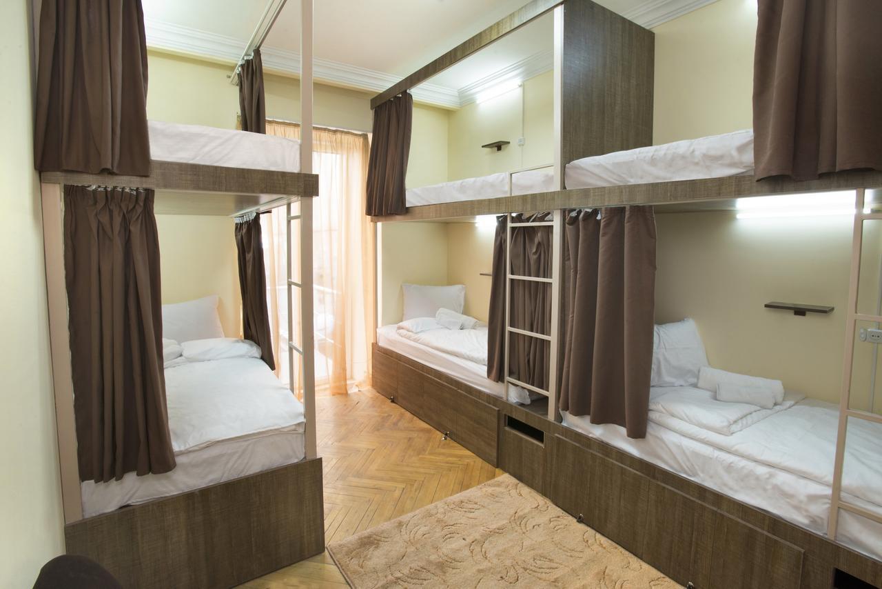 יירבאן Magnolia Hostel מראה חיצוני תמונה